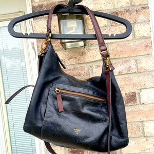 Fossil women’s hand/shoulder Leather Bag